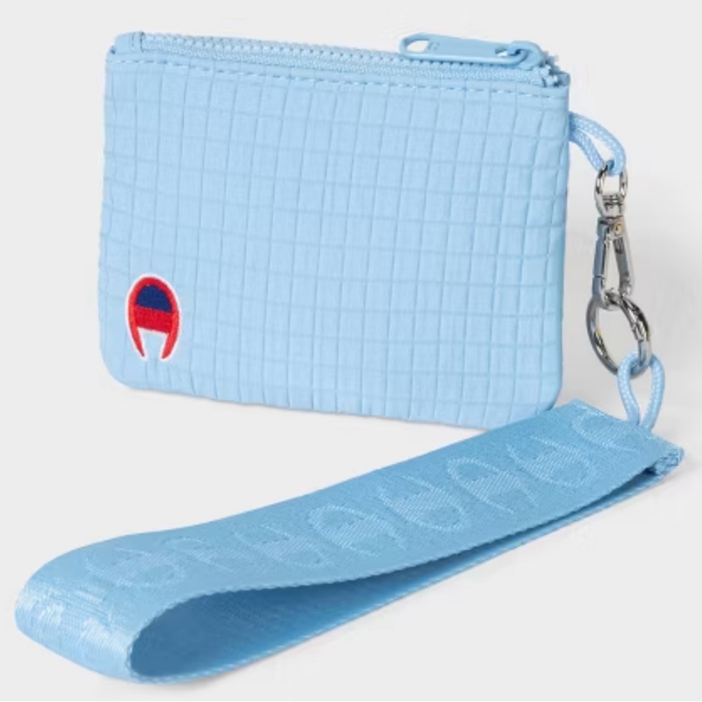 Champion Accessory Set - Picture 6 of 6